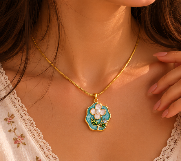 Pearl Bloom Pendant Necklace