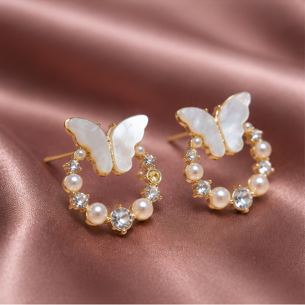 Pearl Flutter Crystal Hoop Earrings