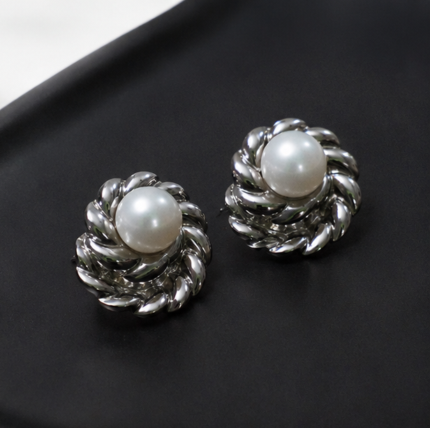 Pearl Twirl Vintage Stud Earrings