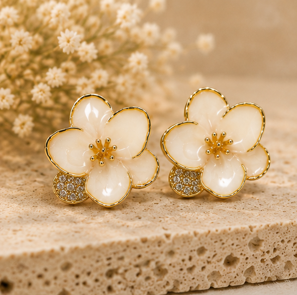 Daisy Glow Fairy Earrings