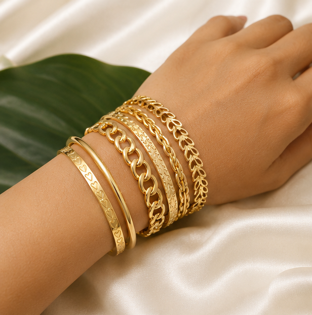 Sunehri Stack Bracelet Set