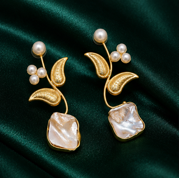 Sunehri Shaakh Earrings