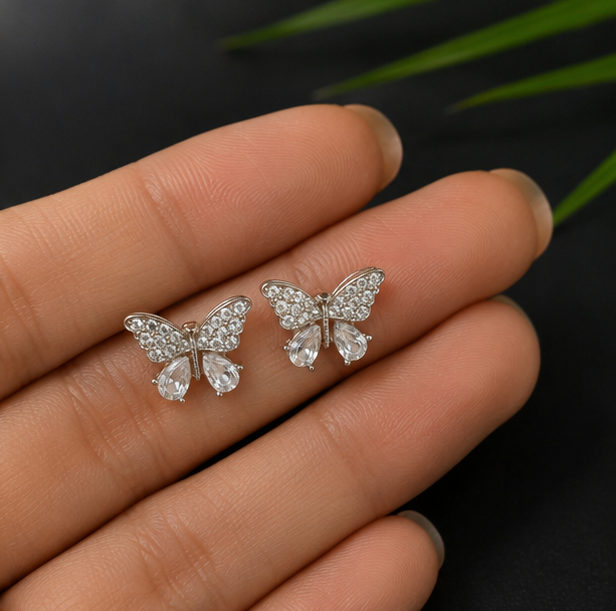 Titli Boond Studs