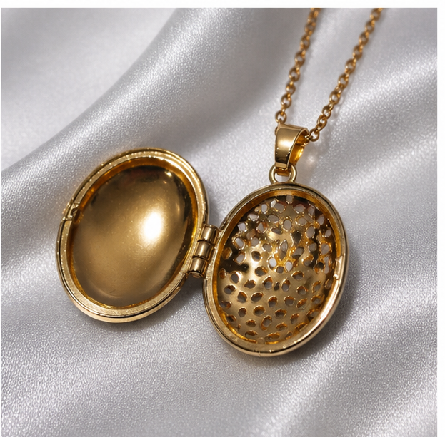 Lavender Bloom Keepsake Locket Necklace