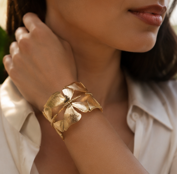 Sunehri Titli Hand Cuff