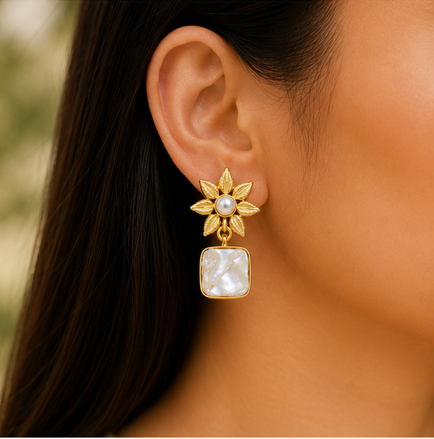 Noor Ka Phool Earrings